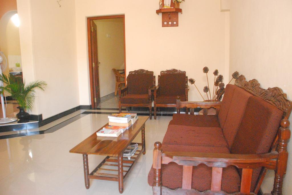 Seetha'S Hostel Negombo Exterior foto